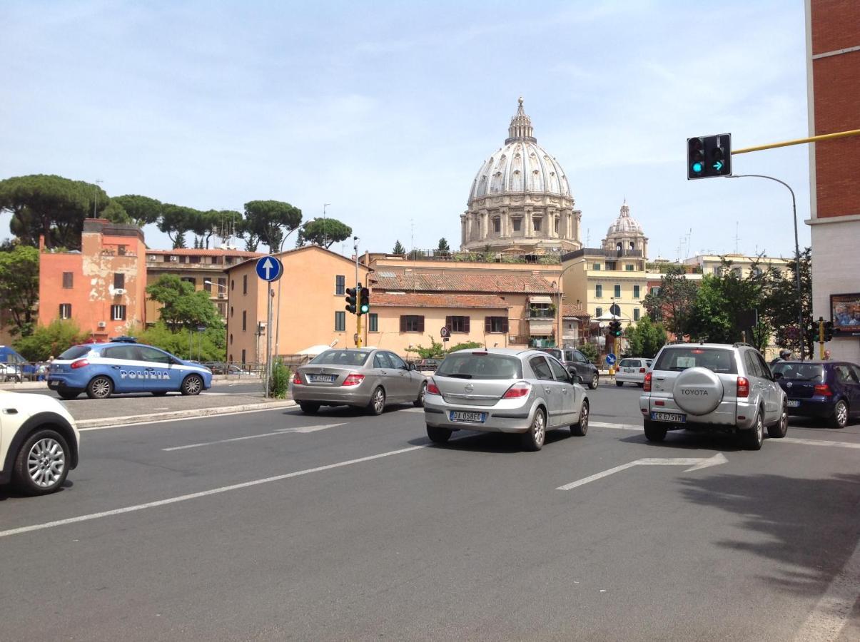 Vatican Luxury Home Рим Экстерьер фото